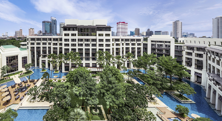 Siam Kempinski Garden Pool