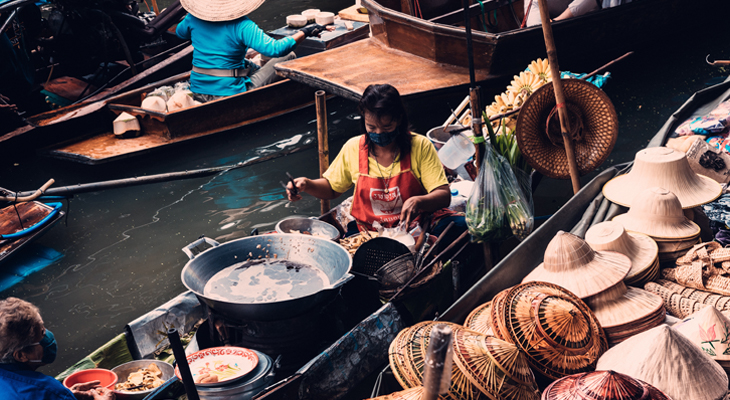 Floating market